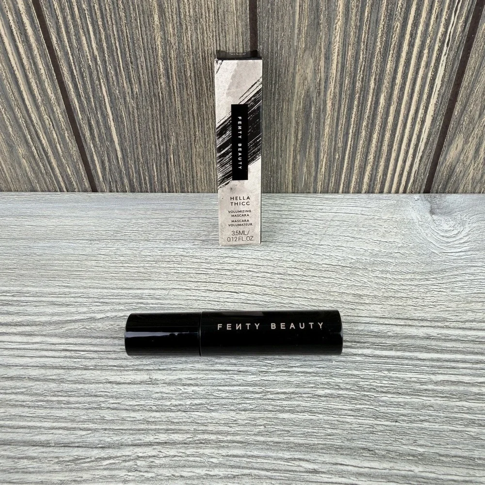 Fenty Beauty Hella Thicc Volumizing Mascara Cuz I'm Black Deluxe Travel Sz .12oz